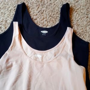 2 NWOT Old Navy Tanks
